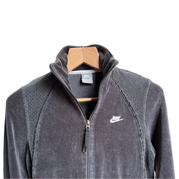 Nike Women's Gray Jacket - Picture 3 of 12